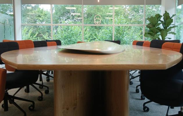 Wind turbine blade tip board table